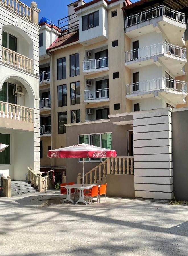 Gala Hotel Ureki Exterior photo