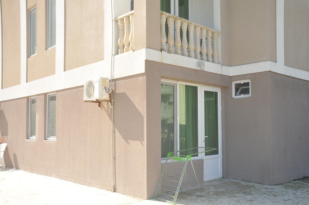 Gala Hotel Ureki Exterior photo